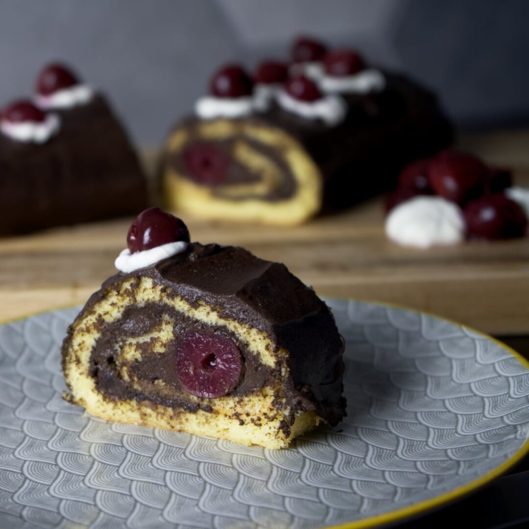 Biskuitrolle Schokocreme Rezept – Biskuitrolle für Anfänger | Torten-Liebe